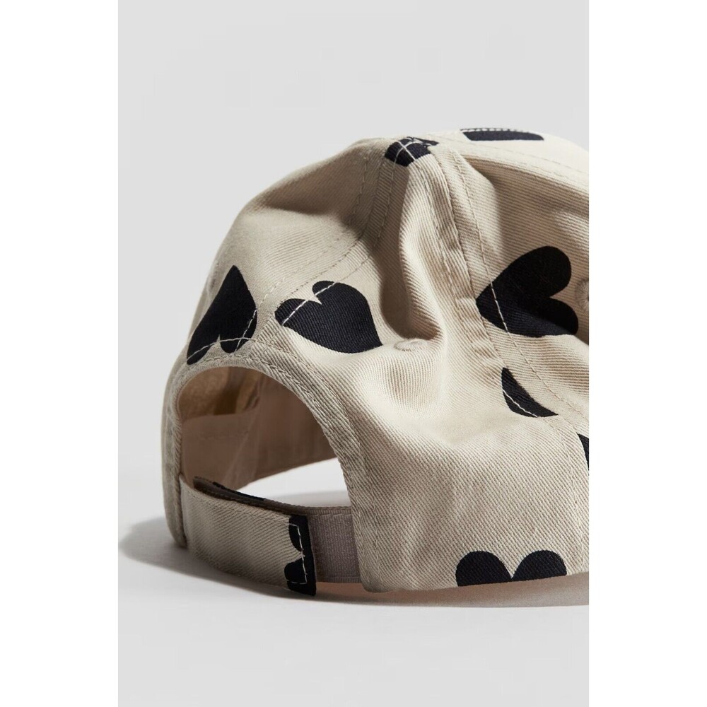 H&M Printed Cap Light Beige W/Black Hearts Sz6-10